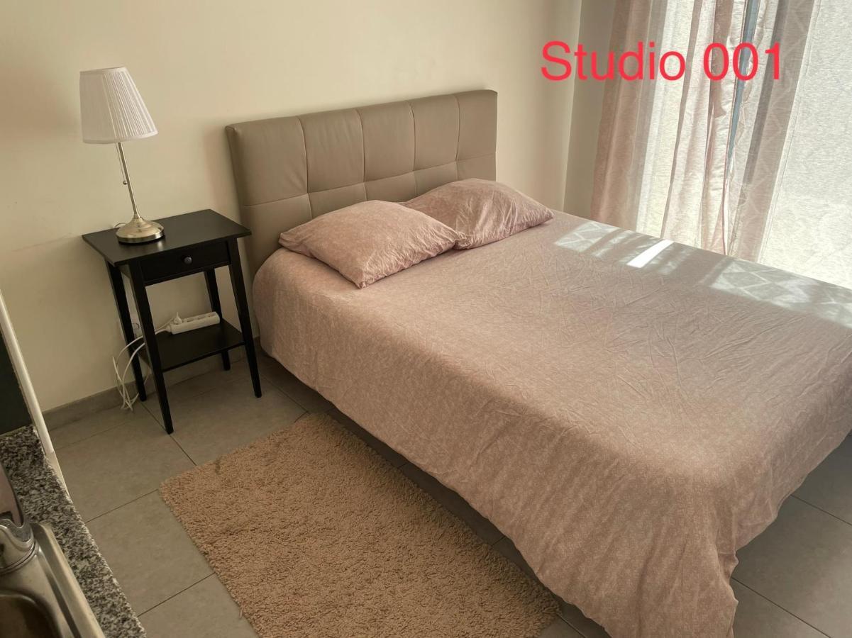 Studio A 300 M De La Gare De Mantes-La-Jolie Eksteriør bilde
